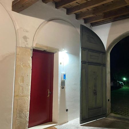 Casa Charleston In Palazzo Nobiliare Al Duomo Pádua Exterior foto