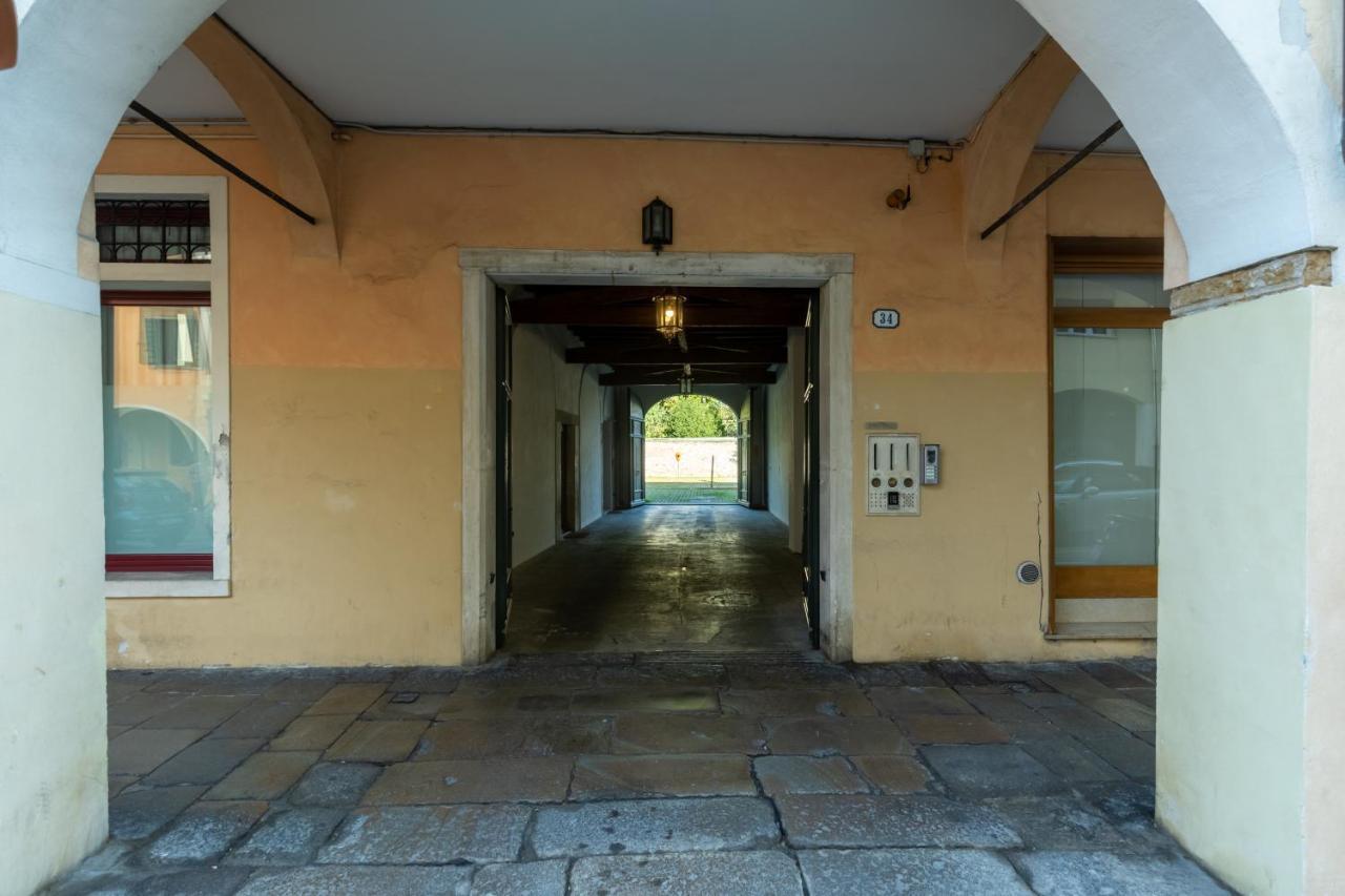 Casa Charleston In Palazzo Nobiliare Al Duomo Pádua Exterior foto